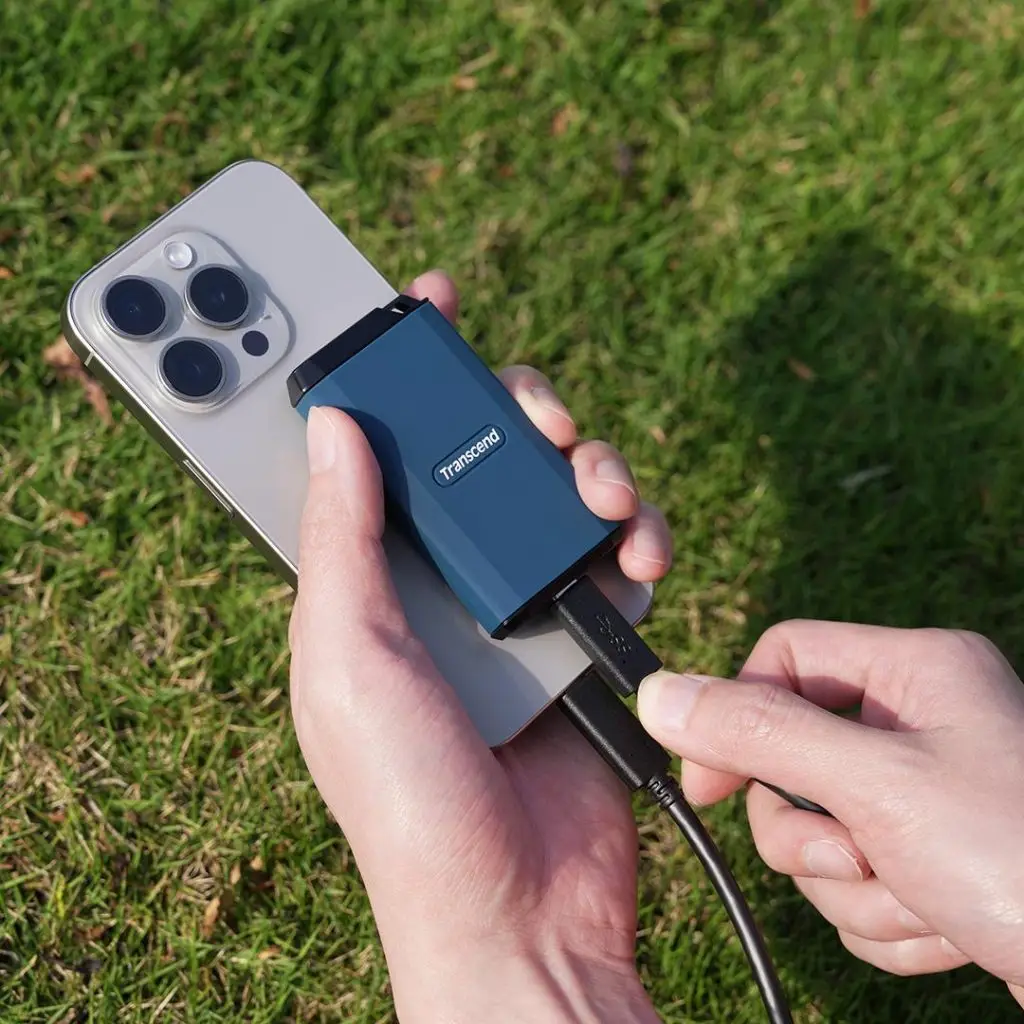 Best Mobile Accessories for Facebook Creators, Buyzivo
